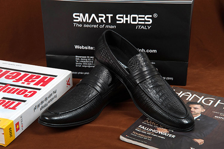 chụp sản phẩm giày thông minh Smart shoes