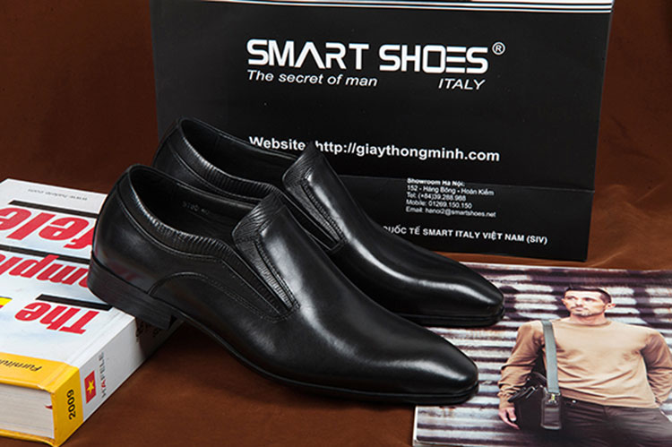 chụp sản phẩm giày thông minh Smart shoes
